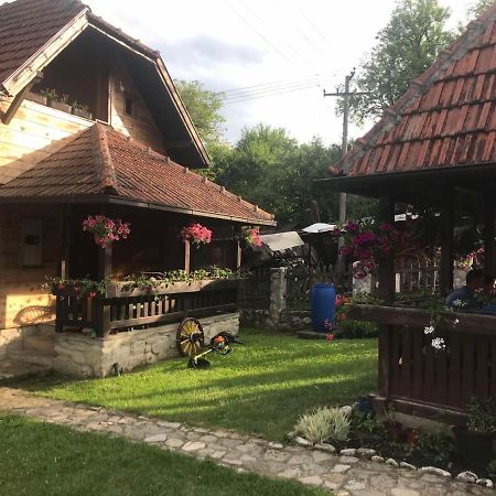 Mokrogorski Kutak โมกราโกรา ภายนอก รูปภาพ
